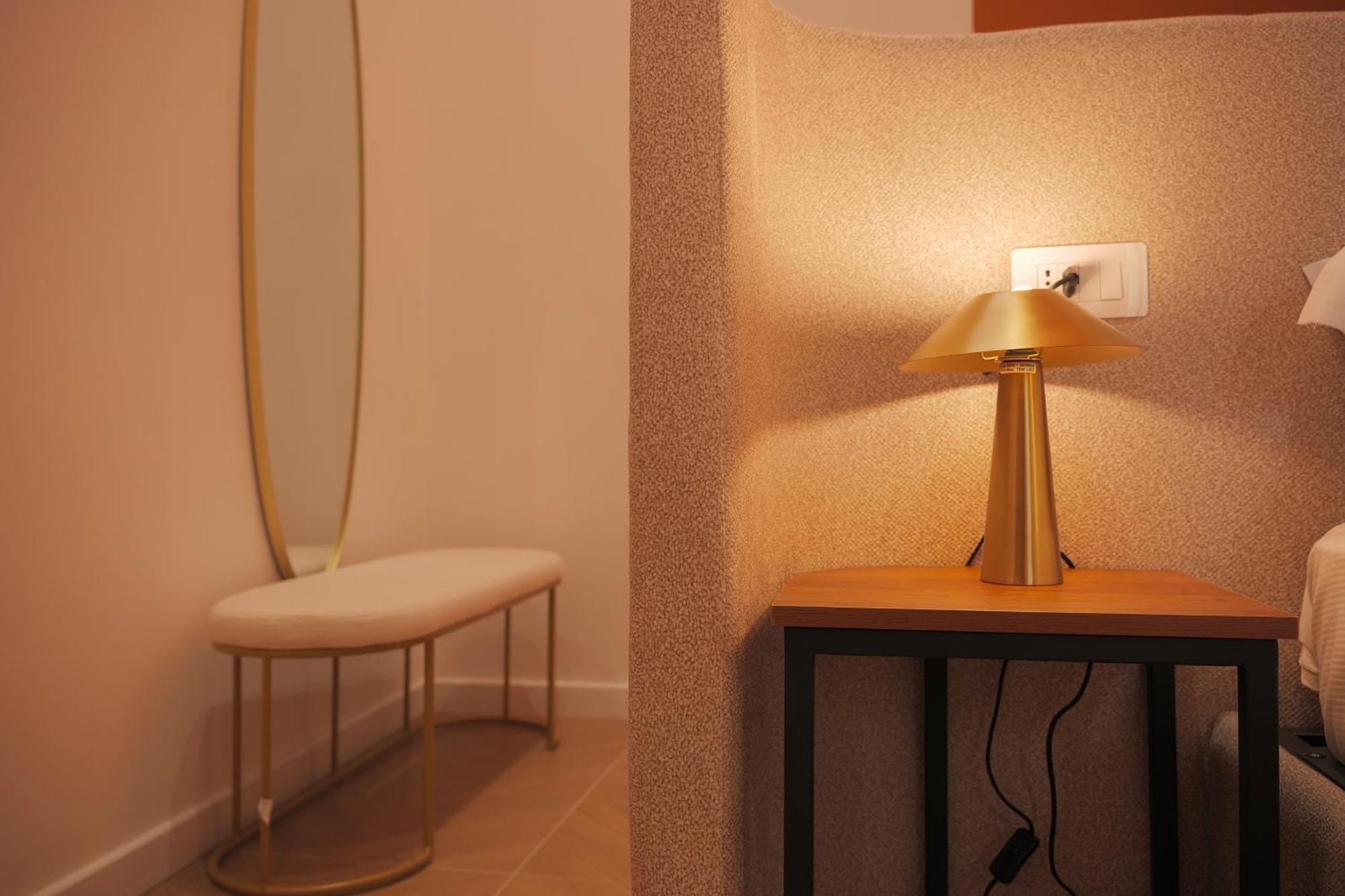 Toledo Luxury Rooms - Lr Collection Napoli Esterno foto