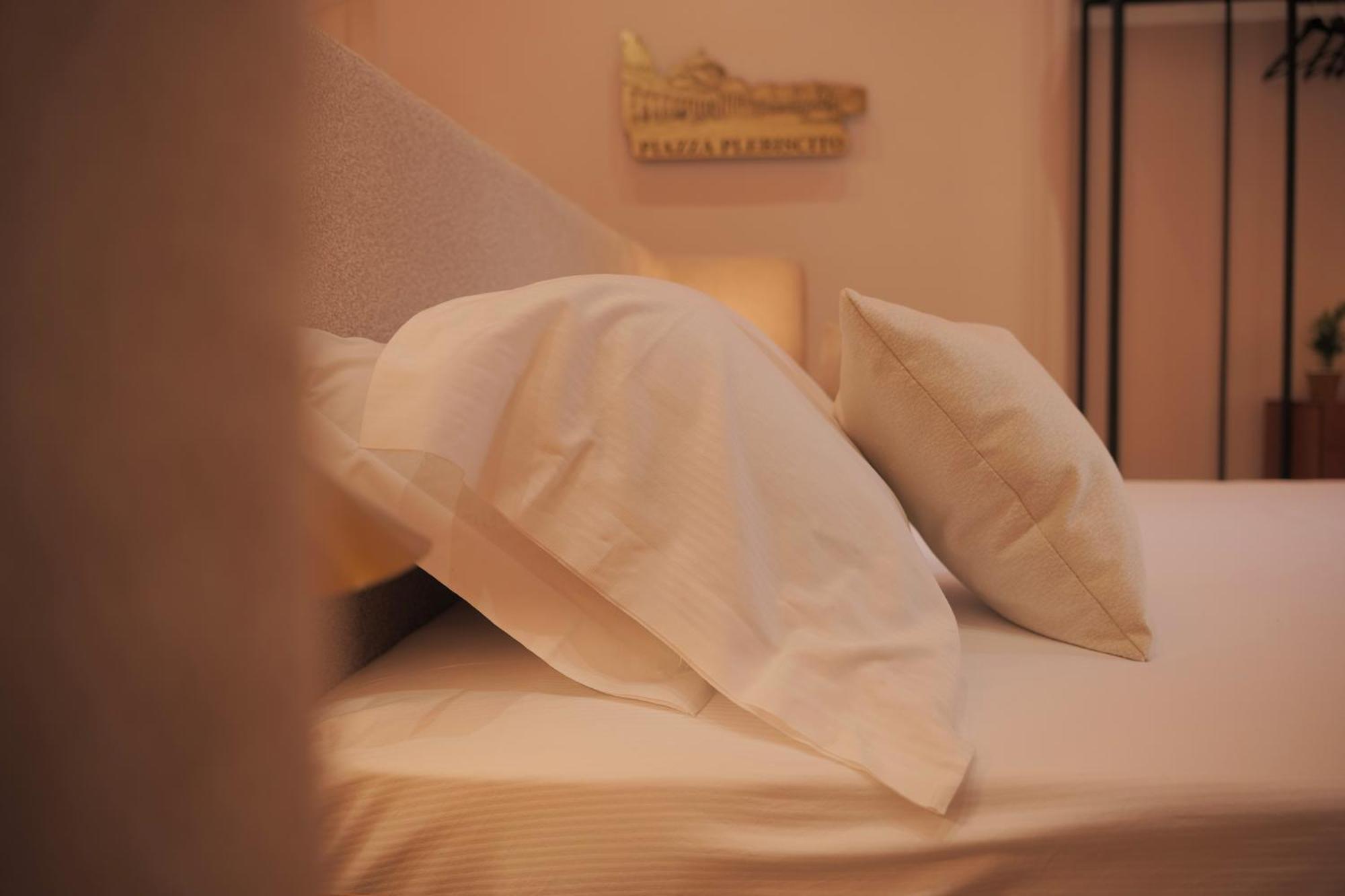 Toledo Luxury Rooms - Lr Collection Napoli Esterno foto