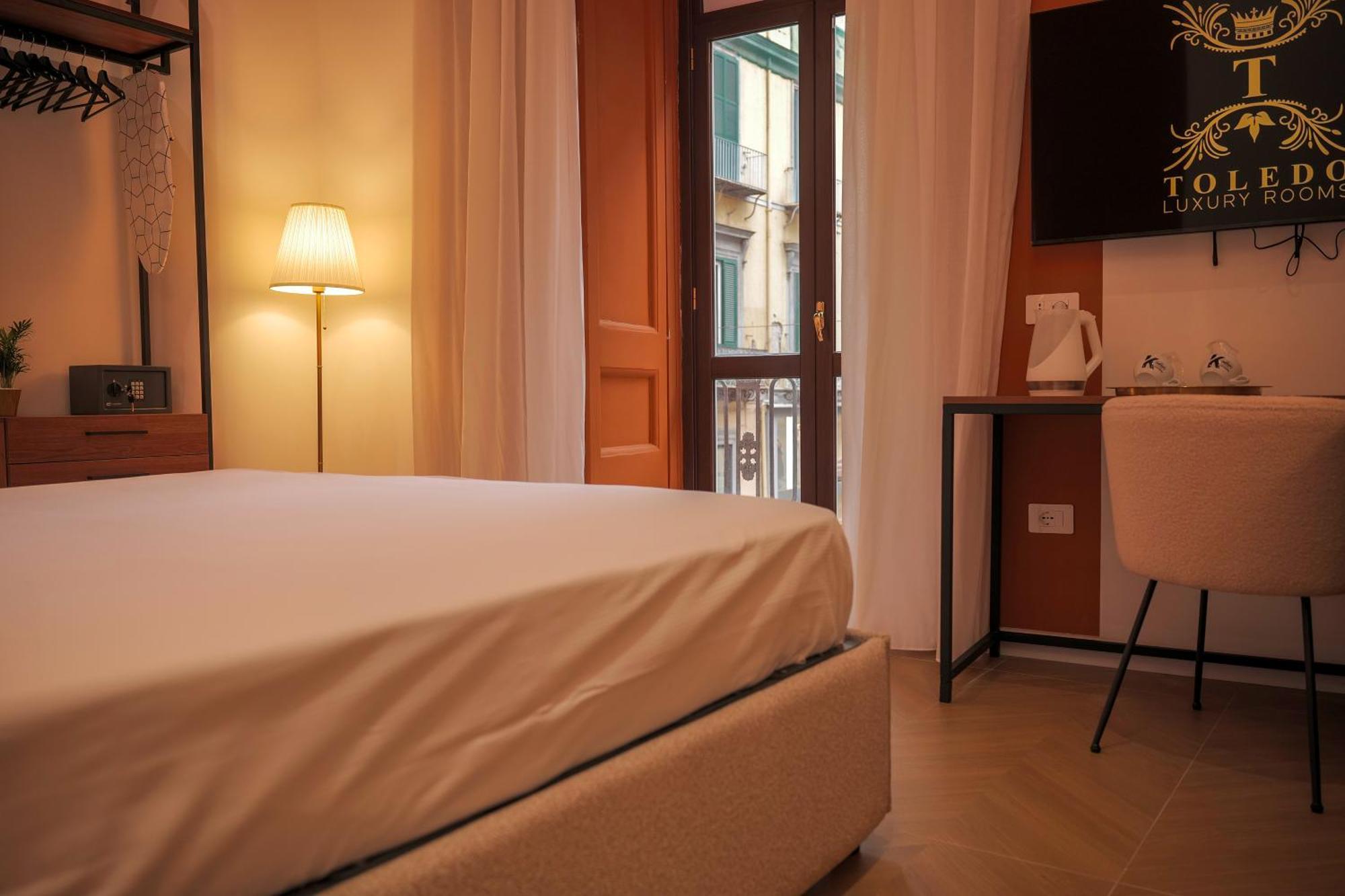 Toledo Luxury Rooms - Lr Collection Napoli Esterno foto